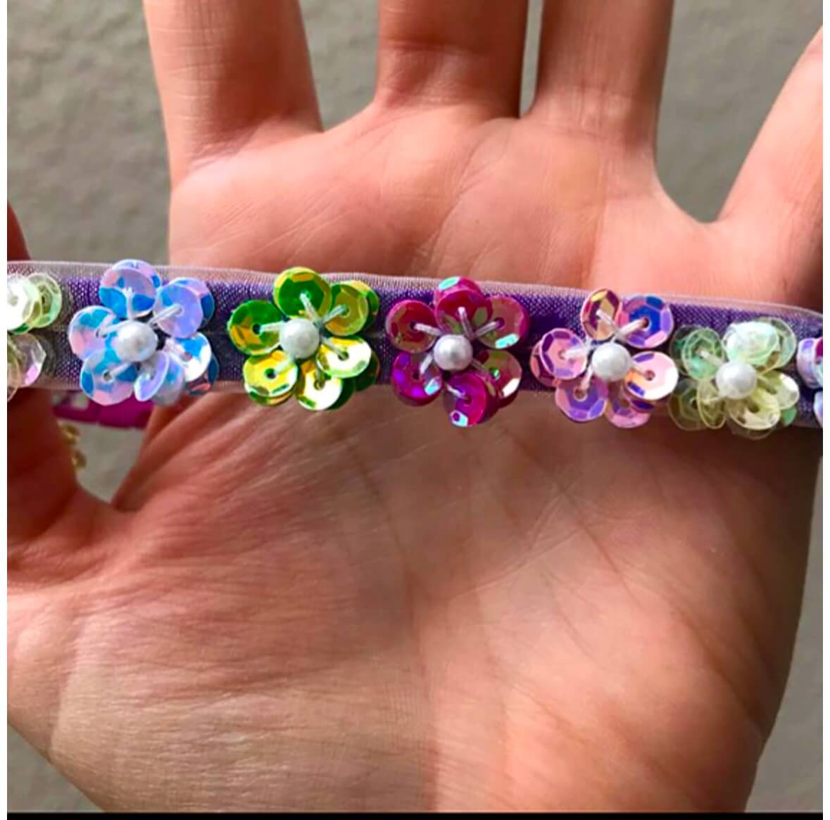 Flowers Sequins Collar
