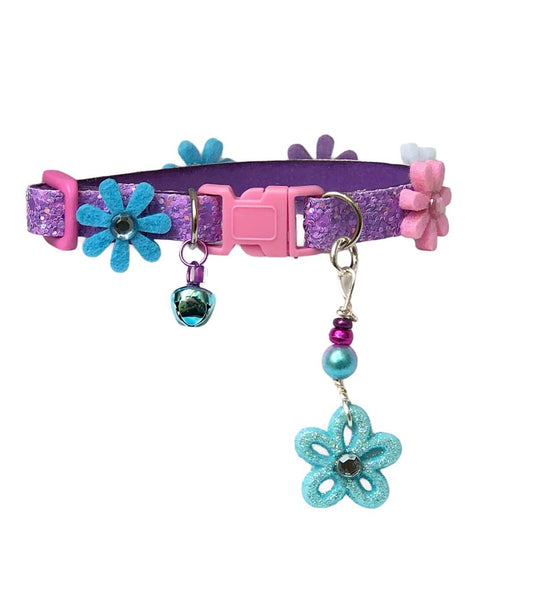 Pastel Colored Flowers Collar