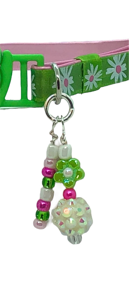 Floral & Stones - Green 02